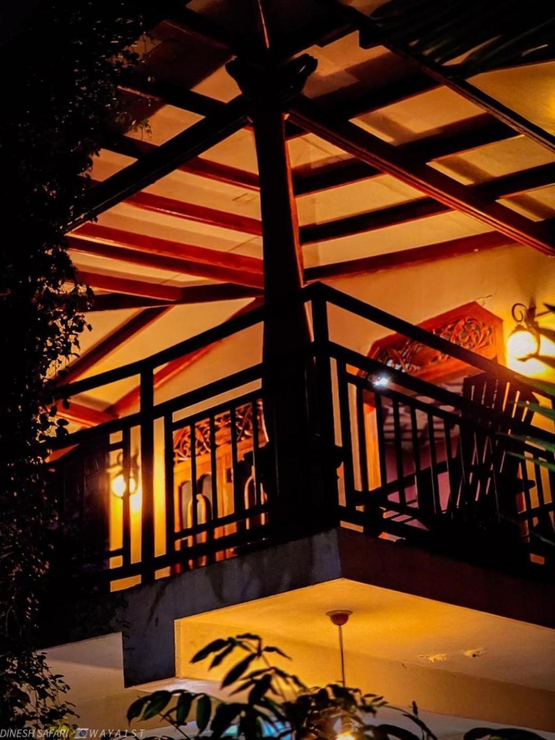 Dinesh Safari Homestay Uda Walawe Extérieur photo